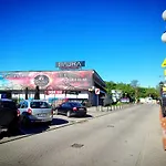 Planeta Superior - Centrum, 2 Minuty Od Plazy, Parking, Aneks, Fv ! ! ! * ミエルノ