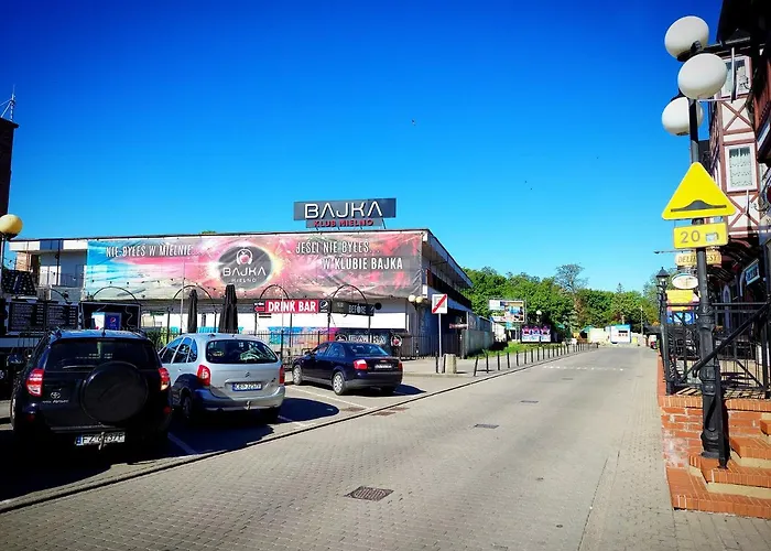 Planeta Superior - Centrum, 2 Minuty Od Plazy, Parking, Aneks, Fv ! ! ! * Mielno (Koszalin)